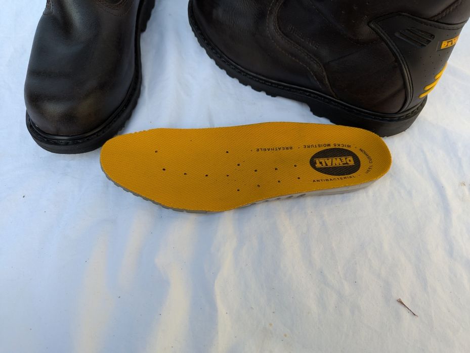 Робочі шкіряні чобітки DEWALT модель  Rigger Gyw  DWF50071-121, розм42