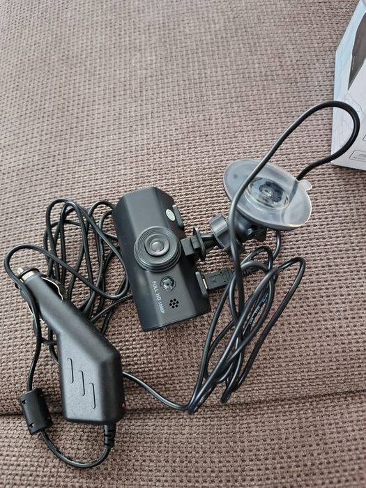 Sprzedam kamerkę do samochodu