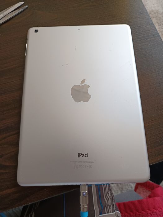 iPad Air A1474 zablokowany