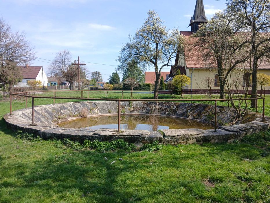 Budynek gospodarczy, magazyn, działka budowlana.