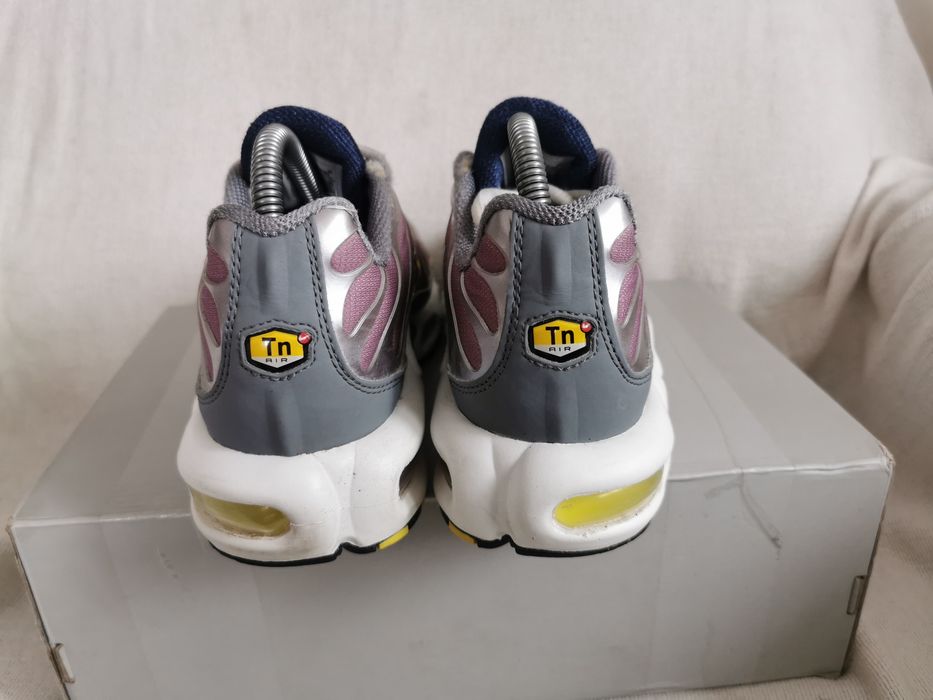 Nike Air Max Plus Tn buty sportowe sneakersy 38,5