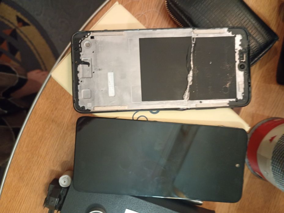 Смартфон Motorola g05 під ремонт чи на запчастини .