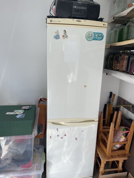 Холодильник LG дуже гарний стан