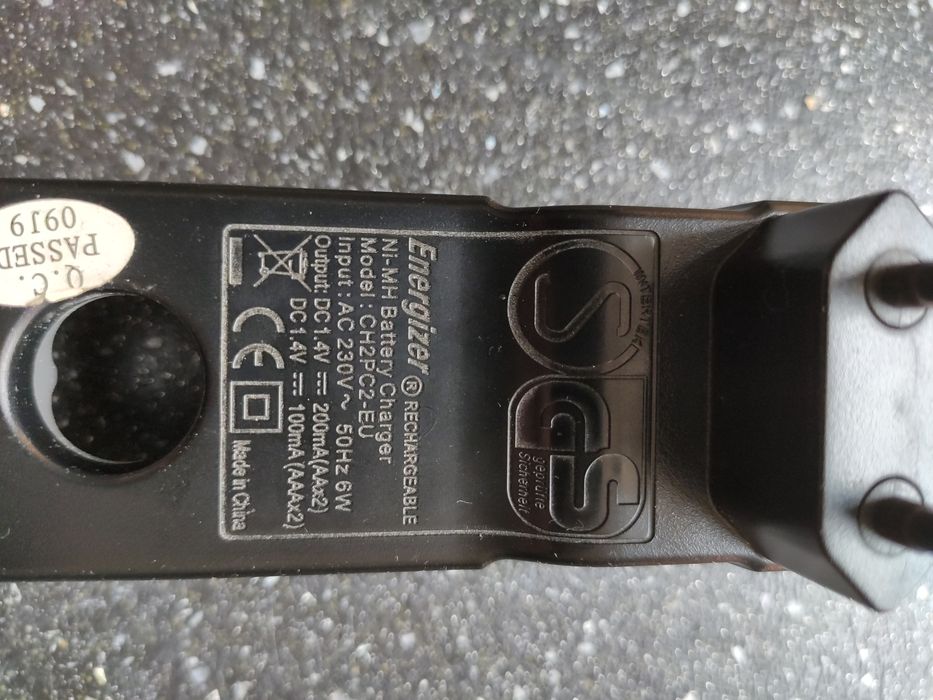 Ładowarka Energizer 2xAA 2xAAA