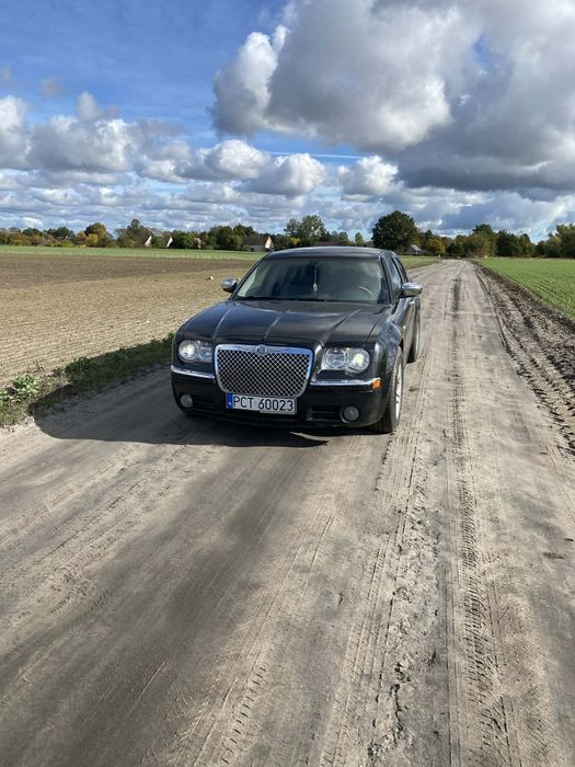 Sprzedam chrysler 300c 3.0D