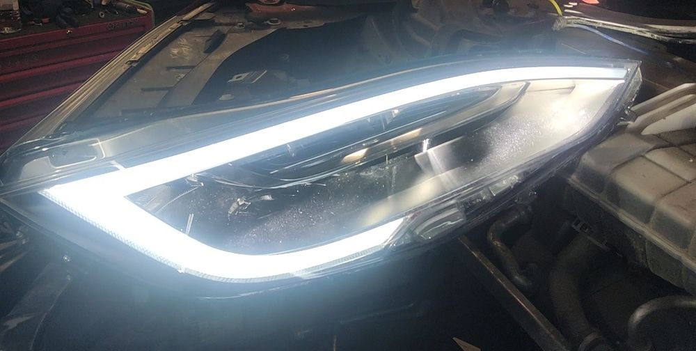 Ремонт фар Tesla S,ДХО ,поворотники