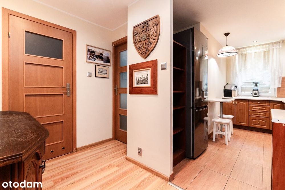 │ Zielony widok za oknem │ 3 pokoje │ Balkon │ Metro │ Bemowo │