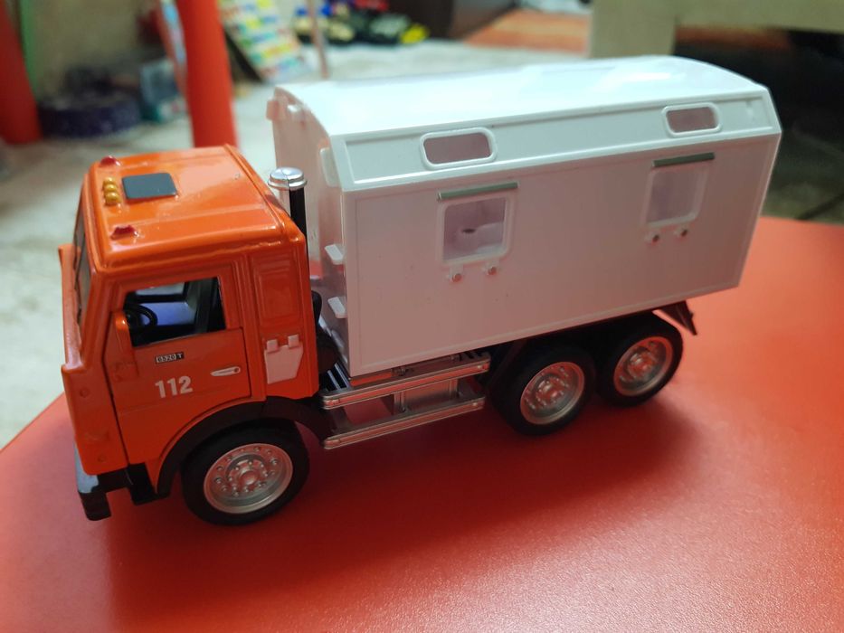 Машинки для хлопчика.