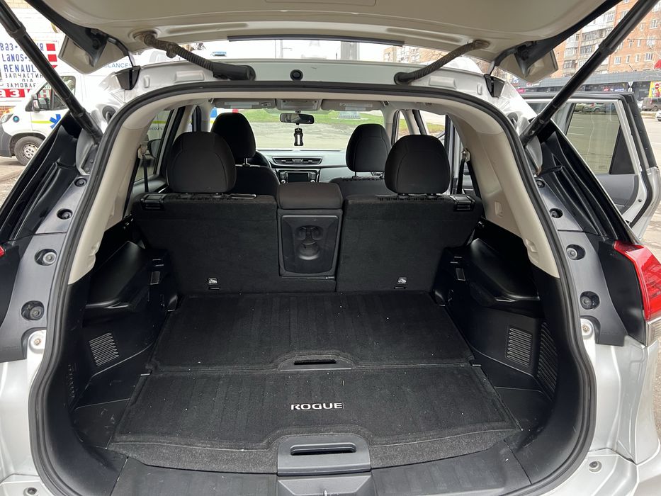 Nissan Rogue SV 2018p Нісан рог