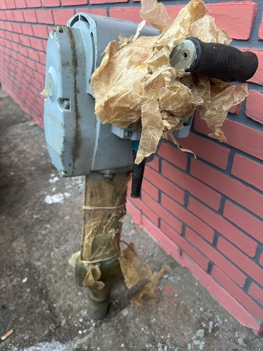 Отбойный пневмомолоток  (Молот)    НОВЫЙ