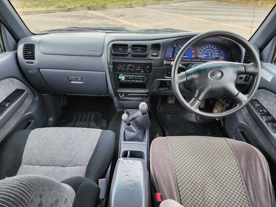 Toyota hilux 2.5 Diesel 2005 рік