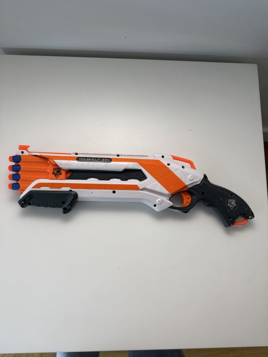 Nerf shotgun (Roughcut  2x4)