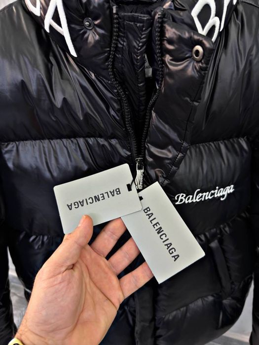 Топові  куртки ,Balencia ga,Prad a