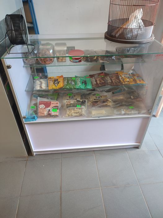 Продається вітрина