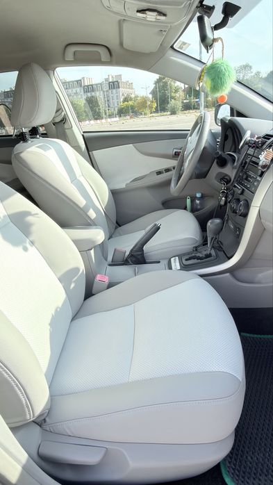 Продам авто Toyota Corolla