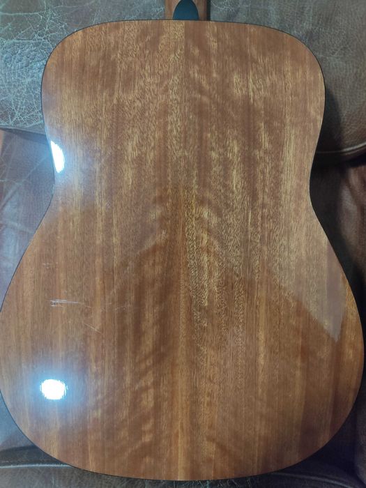 Yamaha FG700S Guitarra Acústica assinada Guthrie Govan C/BOLSA