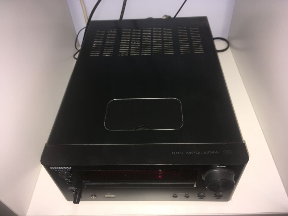 Mini wieża Onkyo CR-545