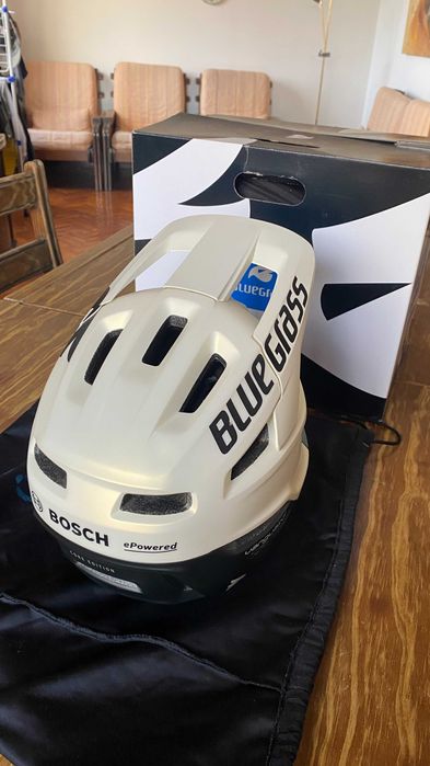 Capacete Bluegrass Vanguard Core M