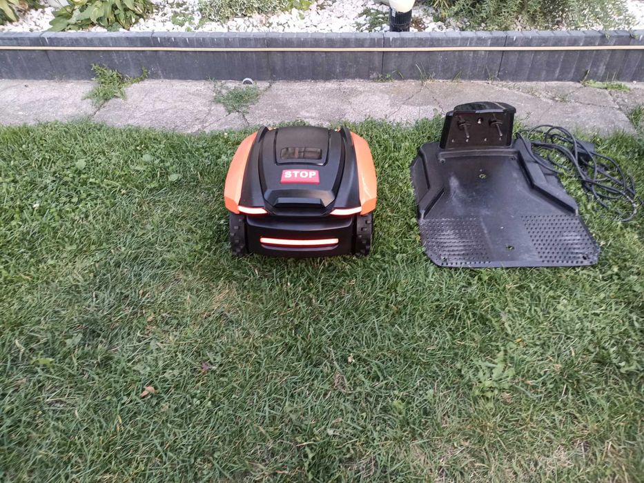Robot koszący Yard Force X50i