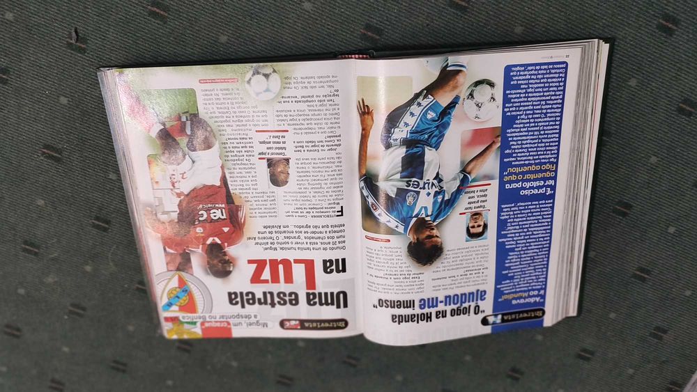 9 Revistas FutebolMania encaderndas - Do Nº 1 ao Nº 9