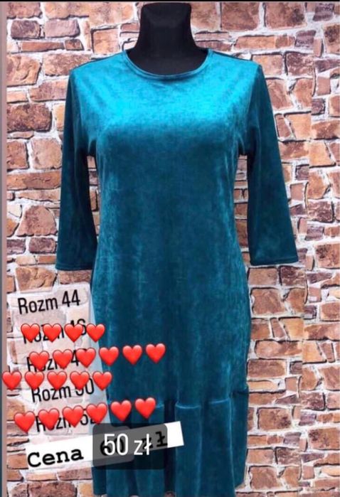 Sukienka welurowa biust 90