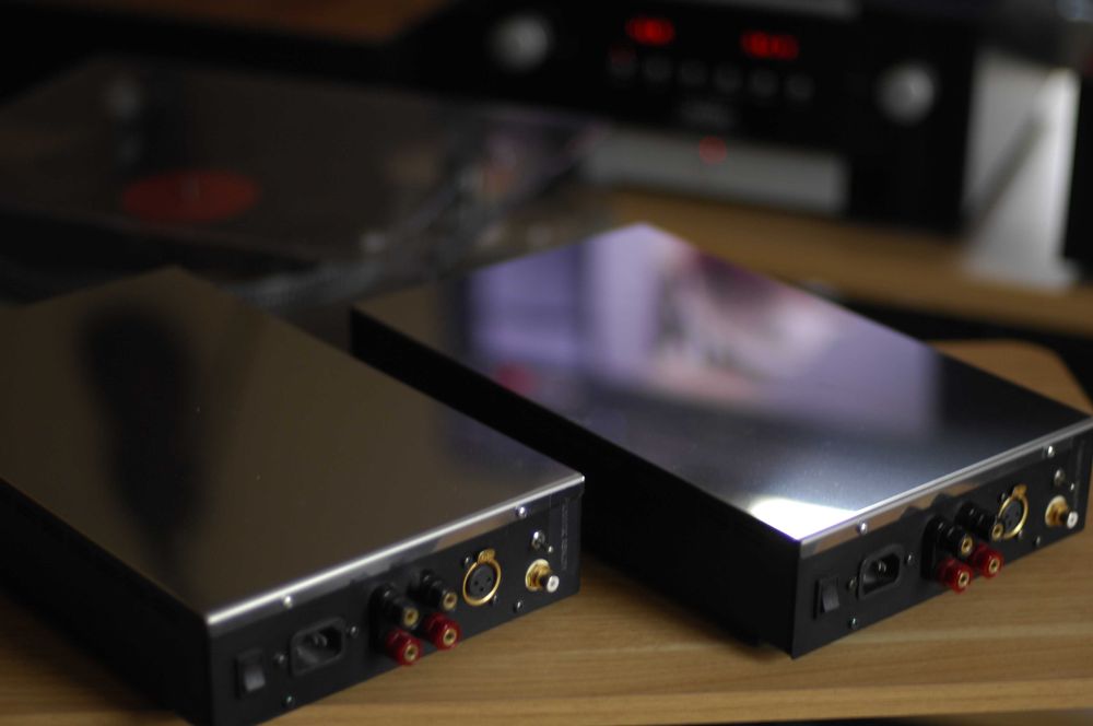 Duńskie końcówki mocy Acoustic Reality Ear 501  .