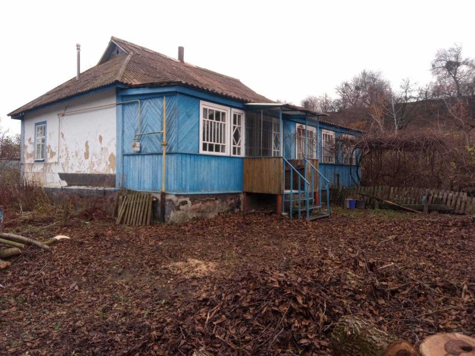 Продам Дом возле Обухова, с. Долина.