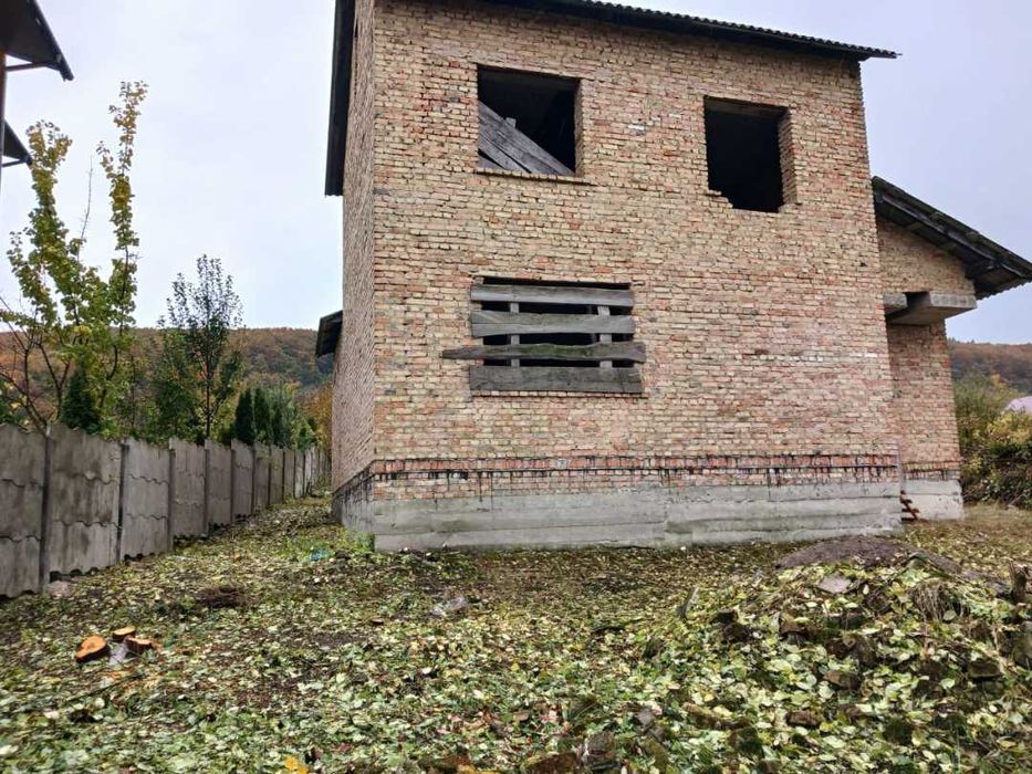 Продається будинок у селі Ясенівці 1 км від м. Золочів