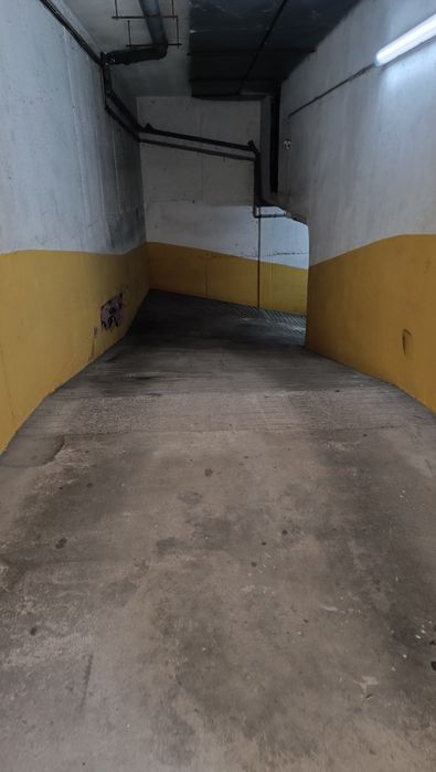 Garagem Fechada - Centro de Gaia - Liceu