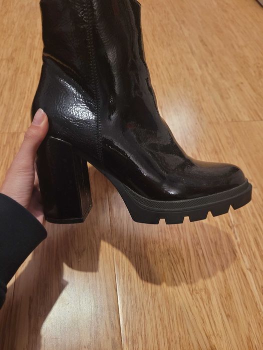 vintage- botki na obcasie