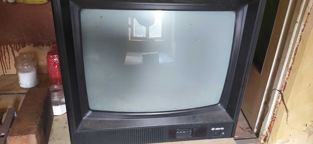 stary telewizor Elemis