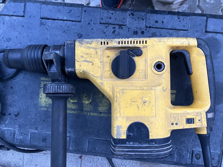 Перфоратор відбійний молоток DeWalt sdsmax