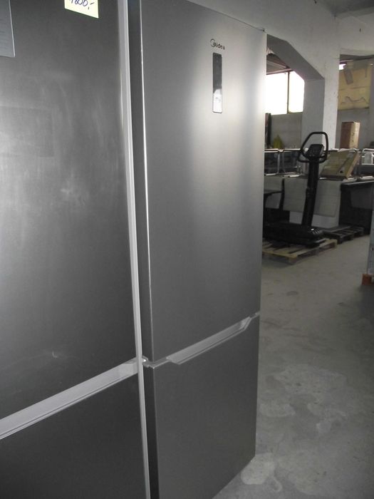Midea Lodówka 188 cm No Frost MDRB424FGD02
