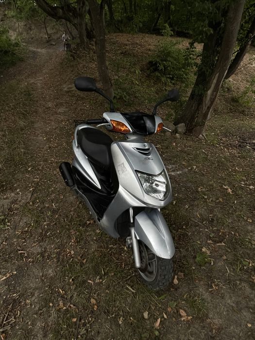 Скутер ямаха Hofer 125