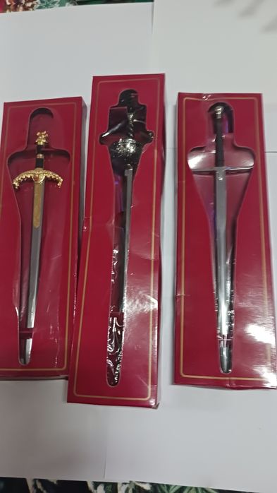 Punhais e espadas colecção
