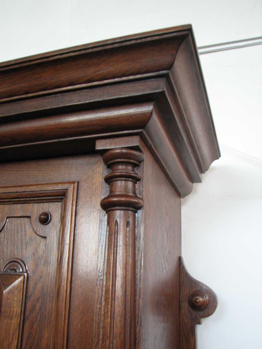 kredens antyk oryginalny po renowacji