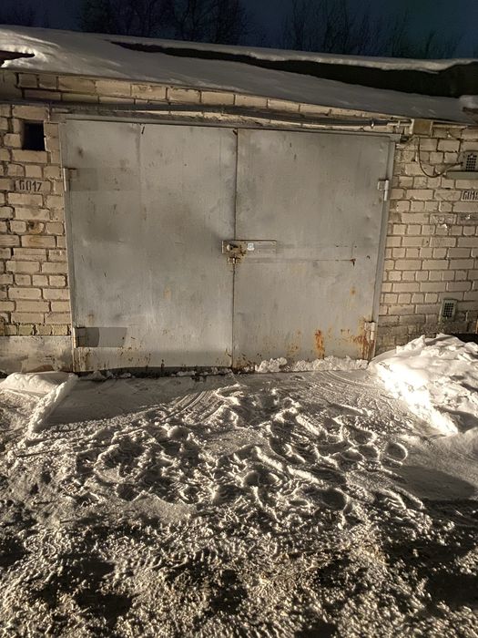 Гараж 6*4  з погребом,ямою.