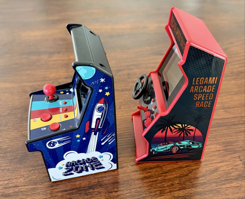 2 Mini Consolas Arcade Retro Legami – Como Novas | Diversão Garantida