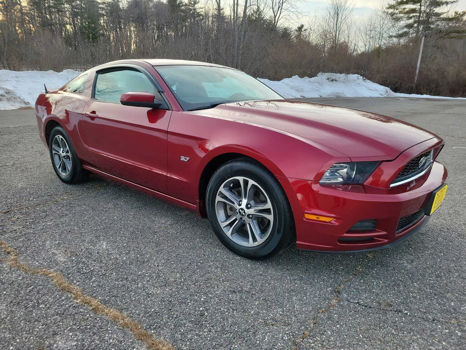 Ford Mustang      2014