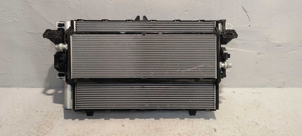 Tesla 3 Y рест дорест касета радіаторів радіатор люверс дифузор