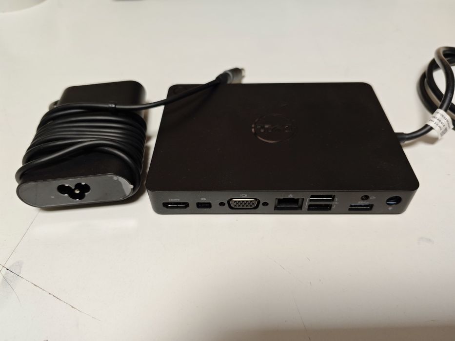 Zasilacz Dell 65w + stacja dokująca Dell WD15 usbc