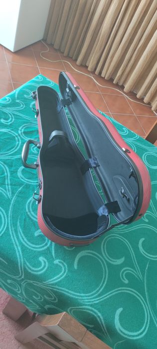 Estojo em fibra para violino