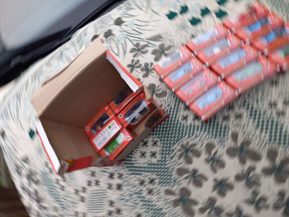 Машинки  дитячі ...