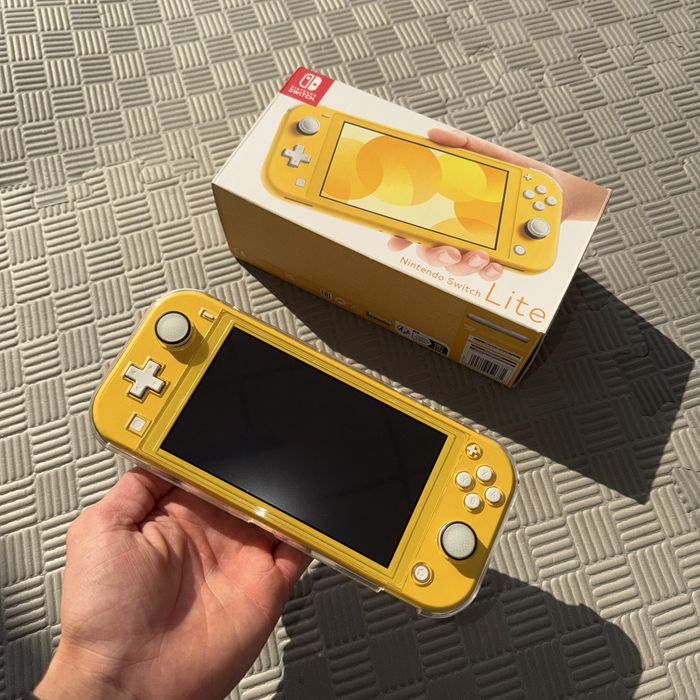 Nintendo Switch Lite приставка портативна консоль