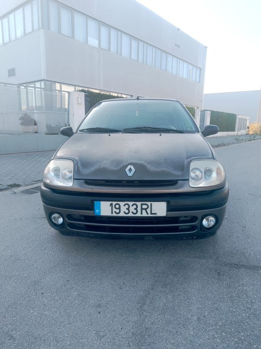 Renault Clio 1.2 RN gasolina 2001