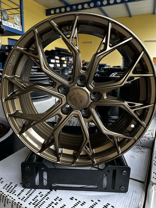 Złote felgi aluminiowe Mercedes Audi VW Bmw 18 cali