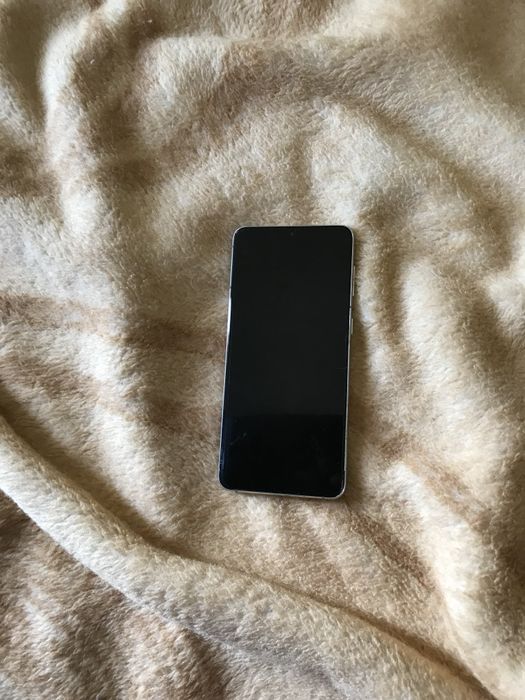 Samsung s21+ praticamente novo