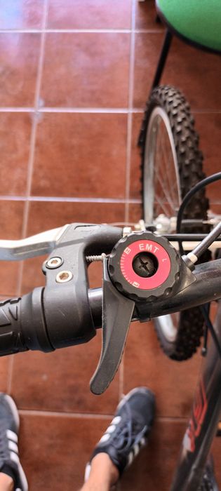 Bicicleta btt adolescente