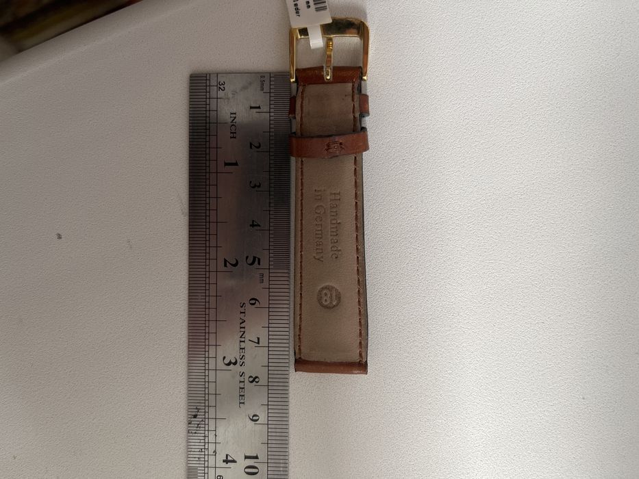 Кожаный браслет для часов