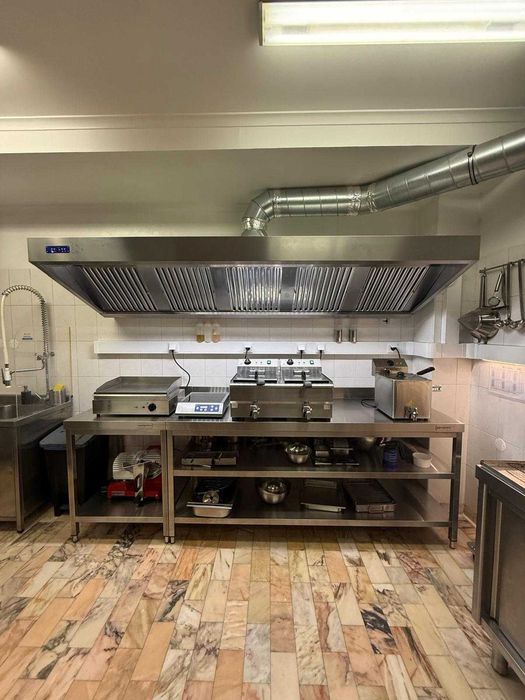 Trespasse Dark Kitchen equipada | Pronta a funcionar | Renda 620€
